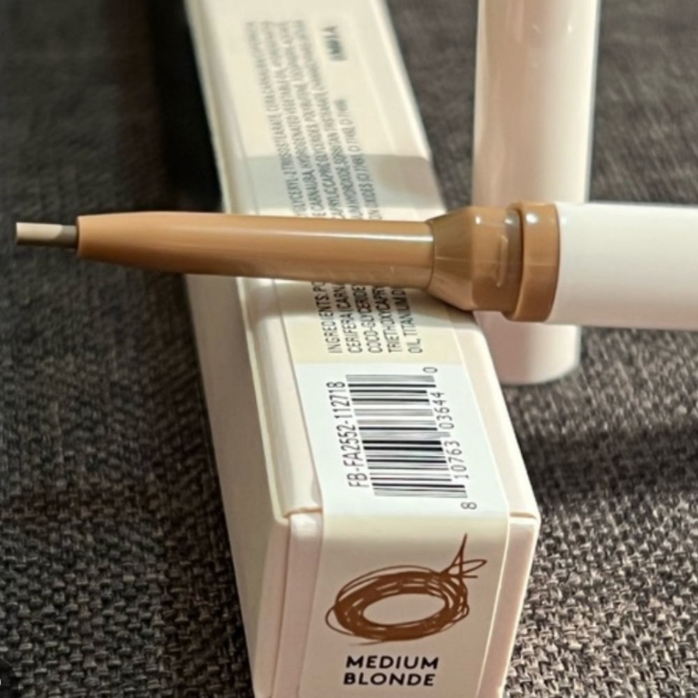 🧚‍♀️MEDIUM BLONDE Fenty Beauty Brow MVP Ultra Fine Styler NWT